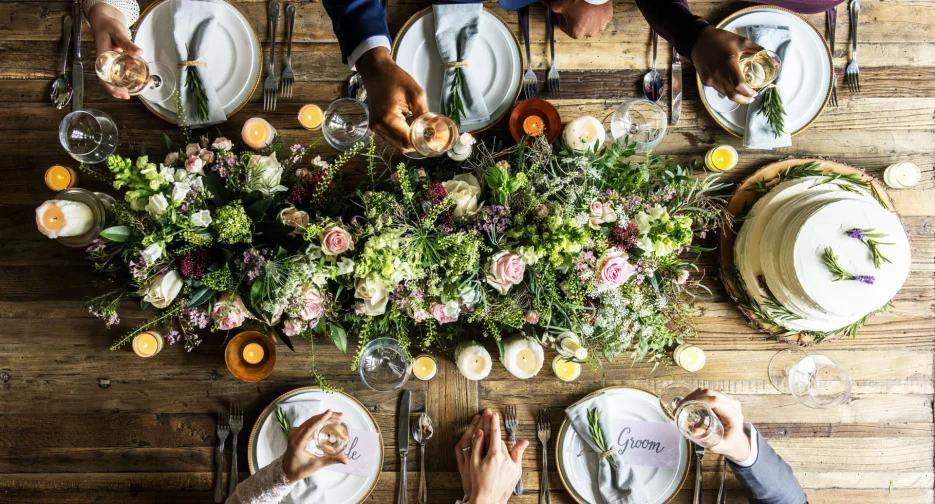 people-cling-wine-glasses-on-wedding-reception-wit-2026-01-07-23-34-34-utc